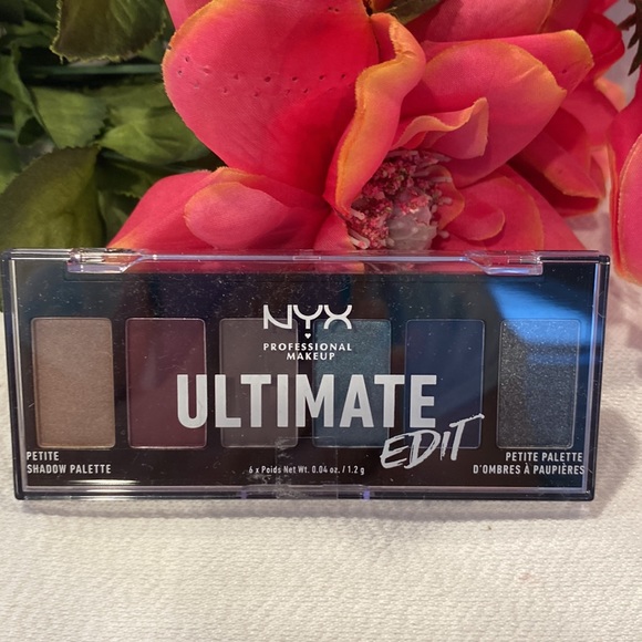 NYX ULTIMATE EDIT 6 DIFFERENT COLORS EYESHADOW PALETTE - Picture 1 of 2
